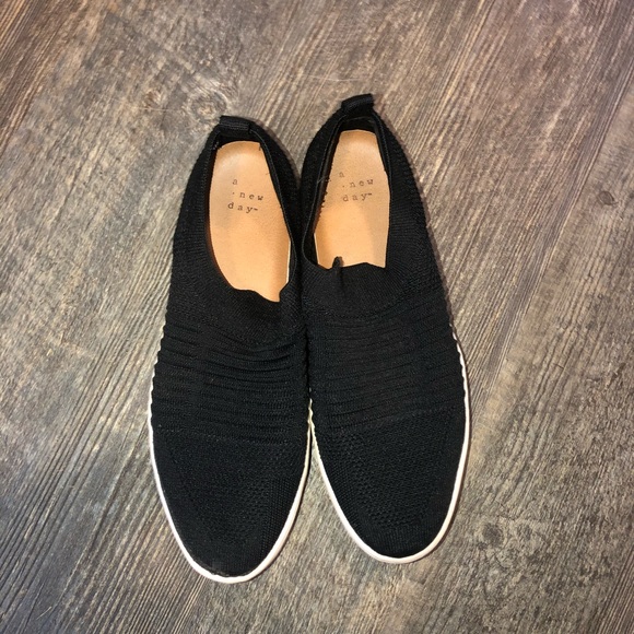 A New Day Shoes | Black | Slip On | Size 8 - Picture 2 of 4